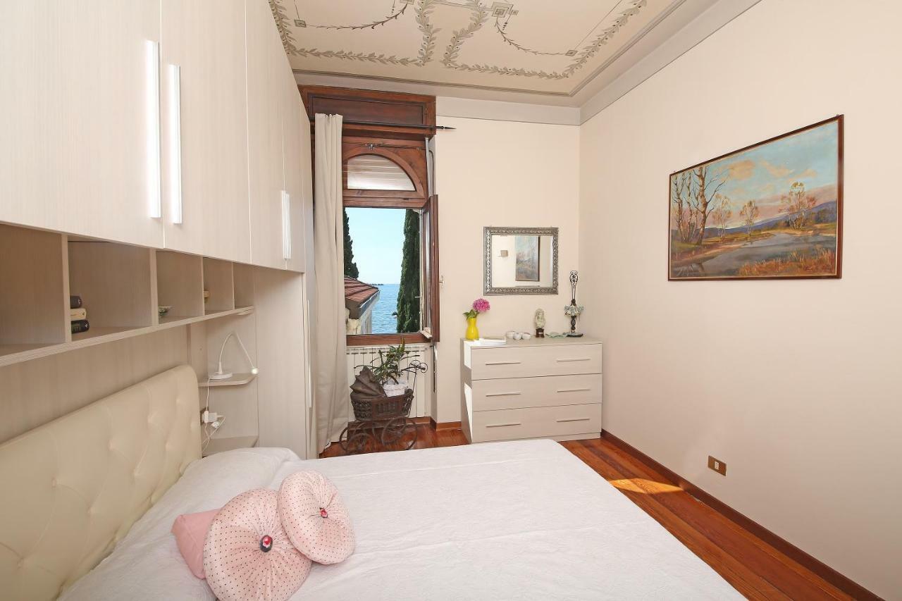 Appartamento Belvedere Gardone Riviera Exterior photo