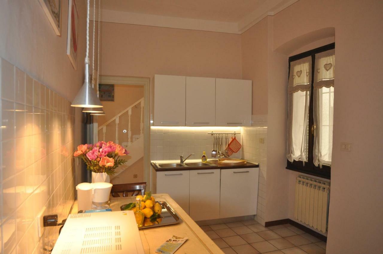 Appartamento Belvedere Gardone Riviera Exterior photo
